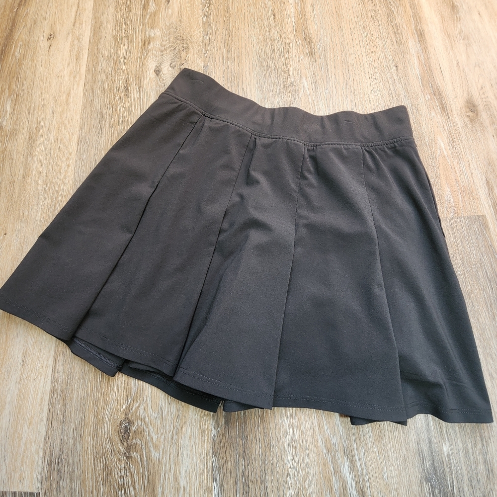 Abercrombie & Fitch High Rise Pleated Skort In Black Size Medium